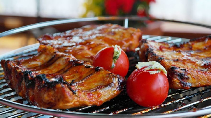 Köstliche Spareribs so wie man die beim Vorhelmer Grill zu Essen bekommt.